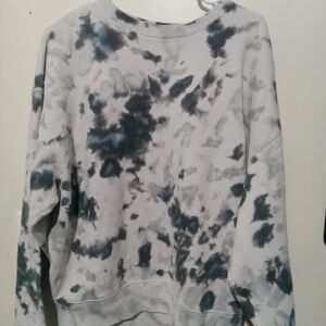 PINK Victoria's Secret White  and Gray Tie-Dye Sweater Woman Size medium